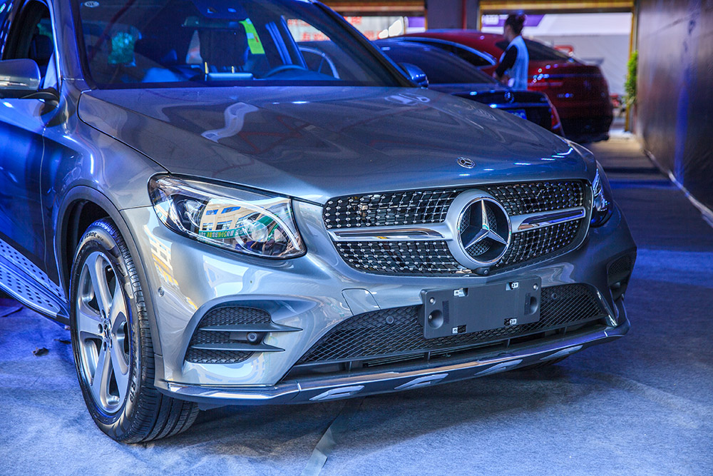 【车展第一天】遇到那个TA，放弃苹果8......