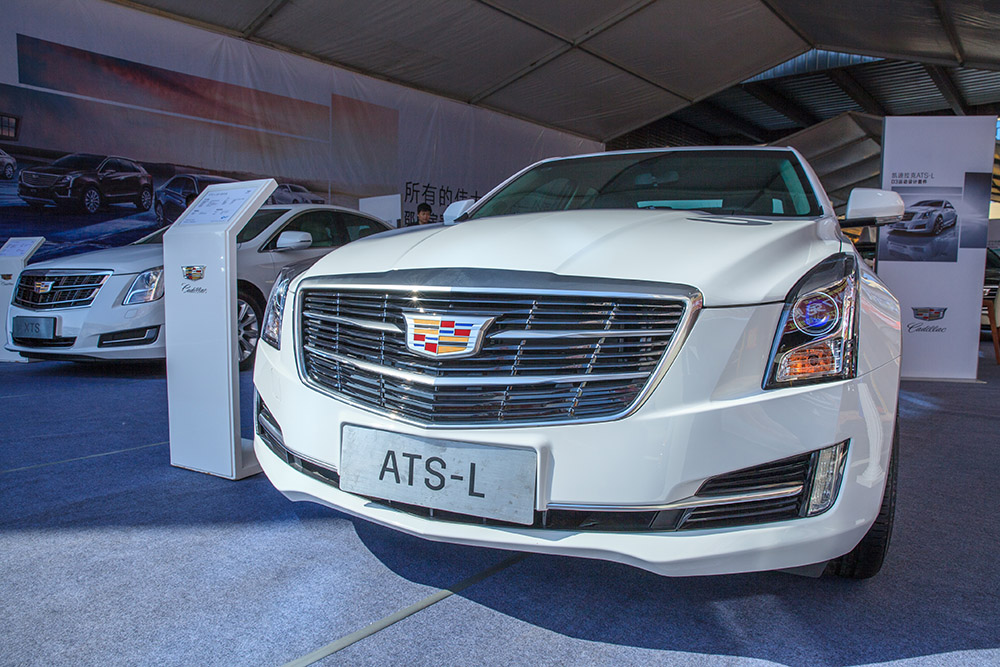 【车展第一天】遇到那个TA，放弃苹果8......