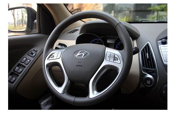 抓着方向盘就能判断汽车有什么毛病,不信回去试试!