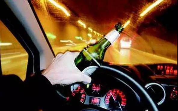 真的假的？最新交规：酒后躺车内休息也算酒驾？