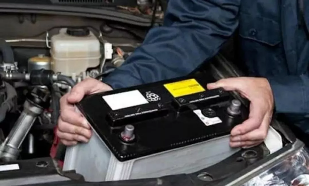 汽车电瓶坏了,可能是这几种因素造成!