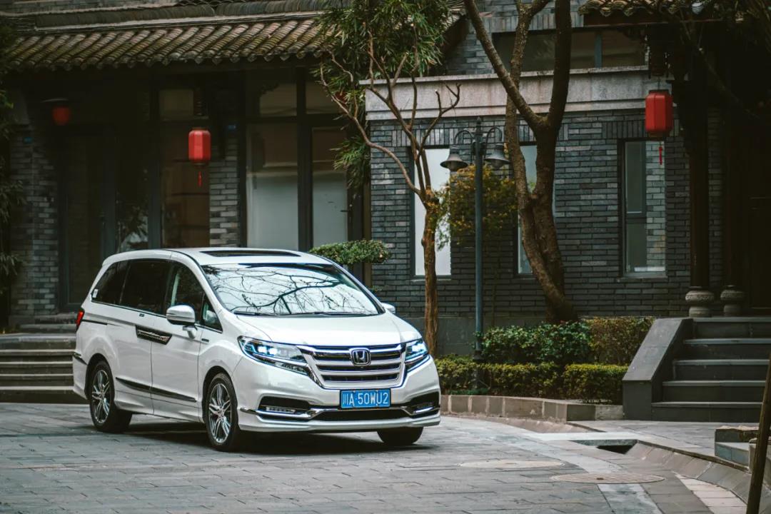 媒体视角丨艾力绅的平衡哲学：梦想不必向生活妥协